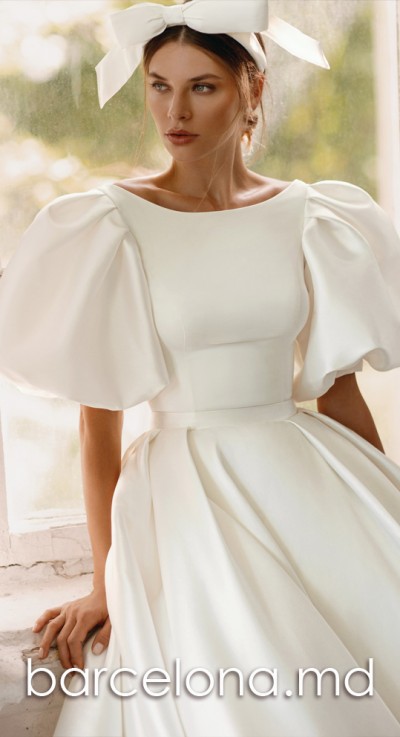 Rochia de mireasă PARIS-a din colecția 2022 exclusiv în salonul “BARCELONA”!