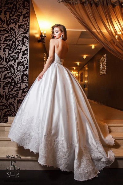 Свадебное платье в салоне ”Kalinushka Alionushka”