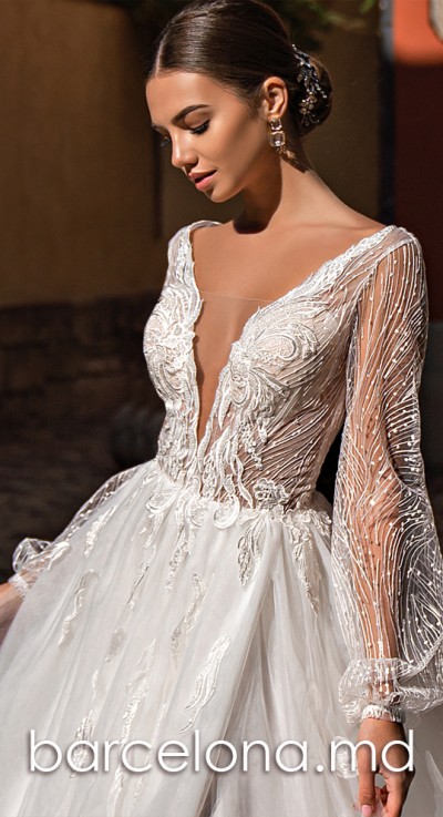 Rochia de mireasă JASMINE din colecția 2022 exclusiv în salonul “BARCELONA”!