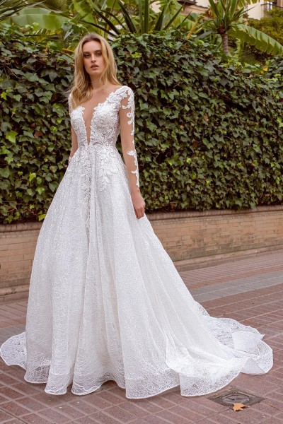 Cathy, colecția Ricca Sposa 2020  în salonul ”WhiteRose”