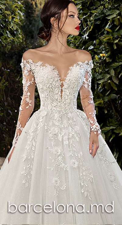 Свадебное платье ANTONIA-b из коллекции 2022 только в салоне “BARCELONA”!