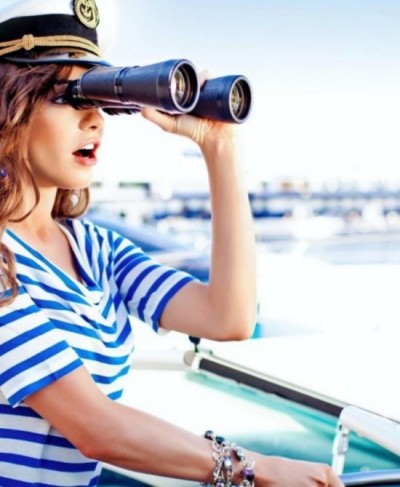 Plimbare romantică pe iahtul Elena, card CADOU de nuntă pe Giftcard.md