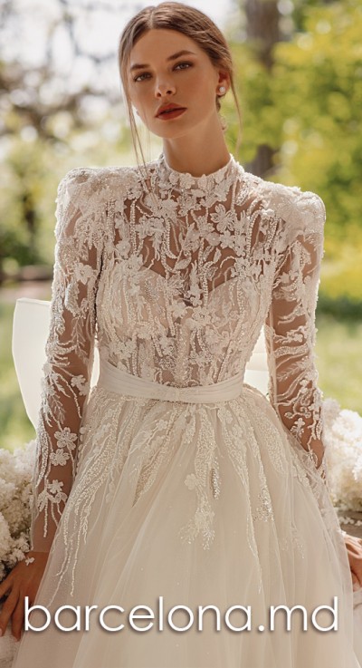 Rochia de mireasă PEONY din colecția 2022 exclusiv în salonul “BARCELONA”!