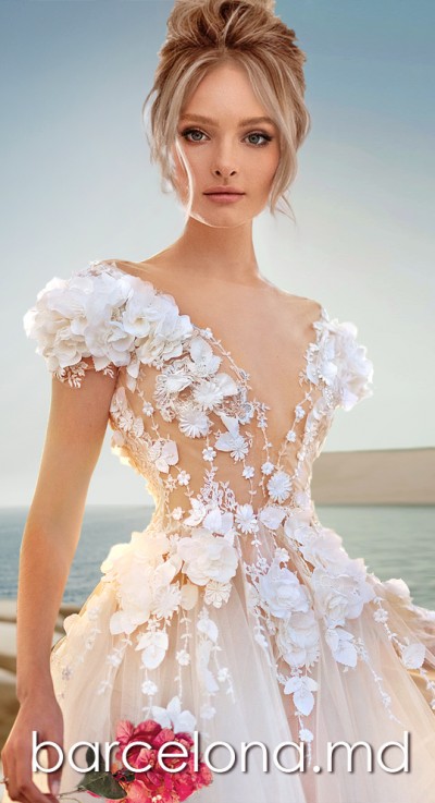 Свадебное платье BILBAO из коллекции 2022 только в салоне “BARCELONA”!