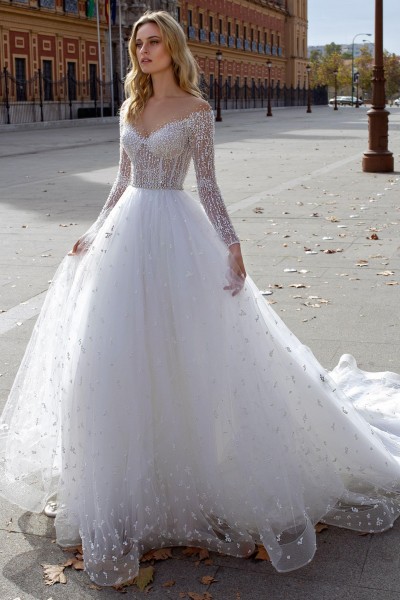 Thea, colecția RiccaSposa 2020 în salonul ”WhiteRose”